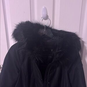 Tahari Classic Black Quilted Jacket W Faux Fur Trimmed Attached Hood…Sz Small